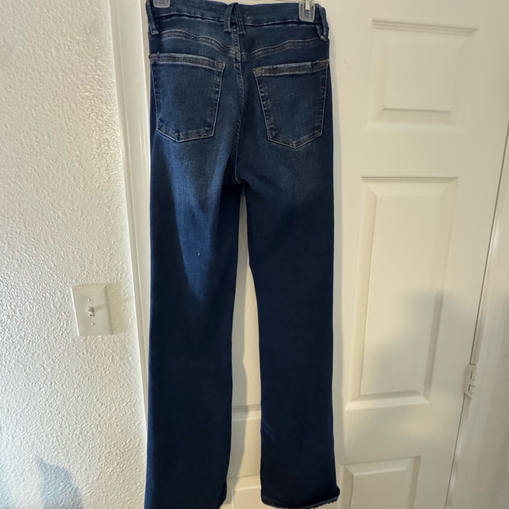 Good American Always Fits Good Classic Bootcut Jeans - Picture 4 of 6